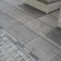 Oud Hollandse Grote tegel 100x100x10 cm grijs sfeer 11529 | Steenvoordeel