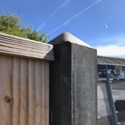 Betonpaal antraciet glad met diamantkop - Steenvoordeel