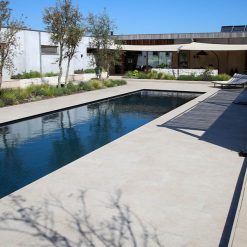 Keramische tegel Calcare 80x80x2 cm Sand 35490 | mooi naast het zwembad | Steenvoordeel