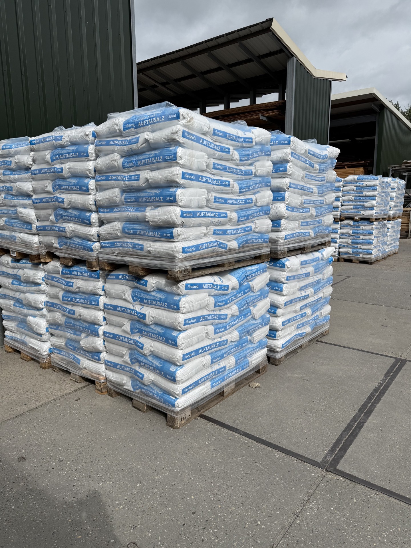 Strooizout zak 25 kg pallets - Steenvoordeel